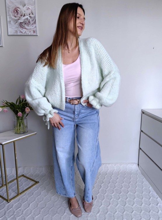 Sweter kardigan z falbanką i kokardką na rękawie pistacja
