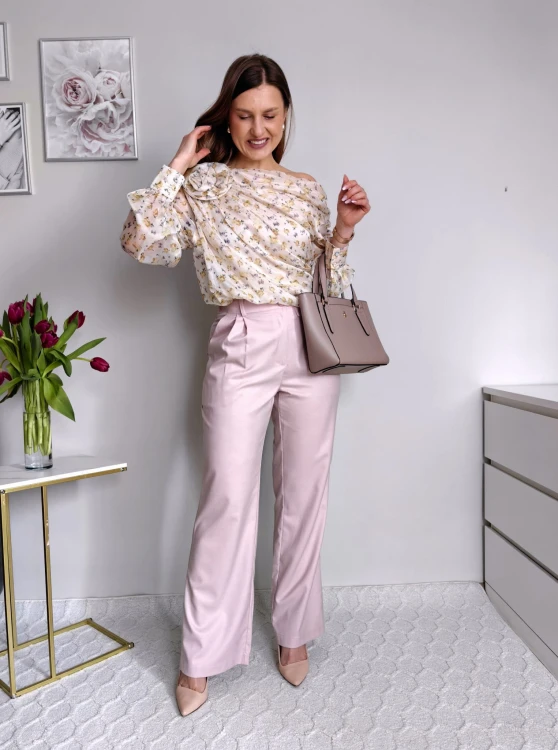 Elegancka szyfonowa bluzka/body z różą beżowa w żółte kwiaty