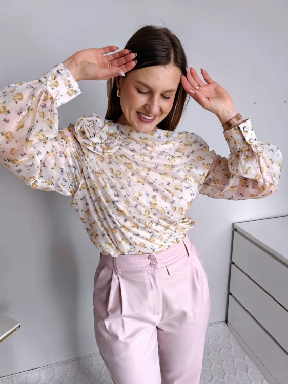 Elegancka szyfonowa bluzka/body z różą beżowa w żółte kwiaty