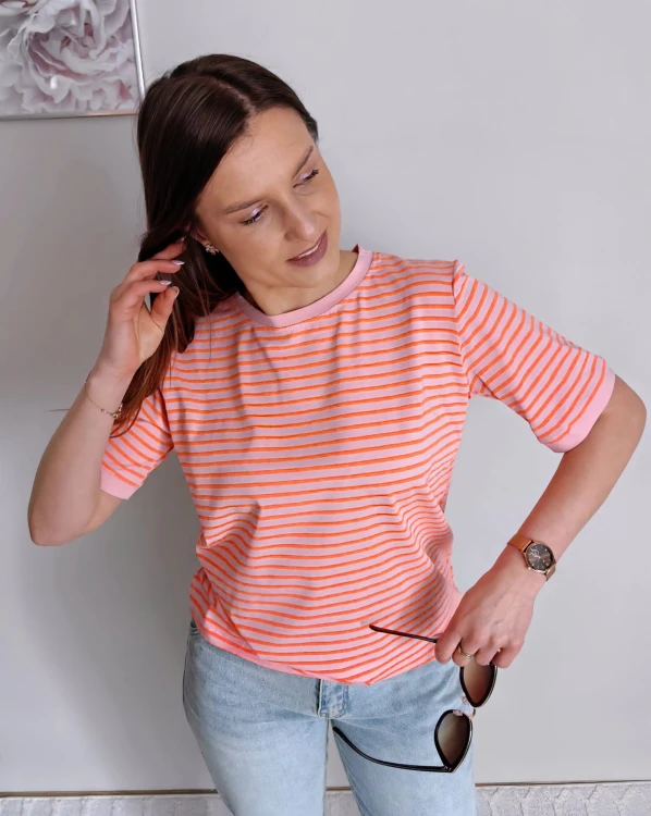 T-shirt w paski puder róż / neonowy pomarańcz
