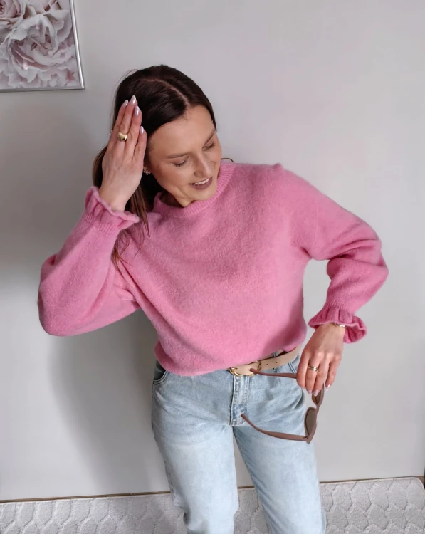Sweter basic z 30% baby alpaka i rękawem dzwonek cukierkowy róż