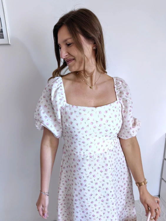 Sukienka midi/maxi 40 % len śmietankowa w drobne kwiatki