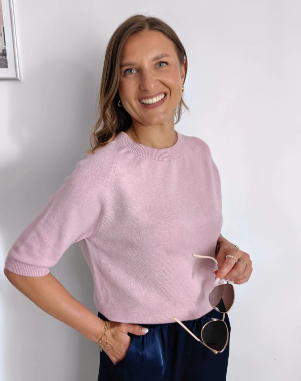 Sweterek basic z rękawem 3/4 pudrowy róż 50% wiskoza
