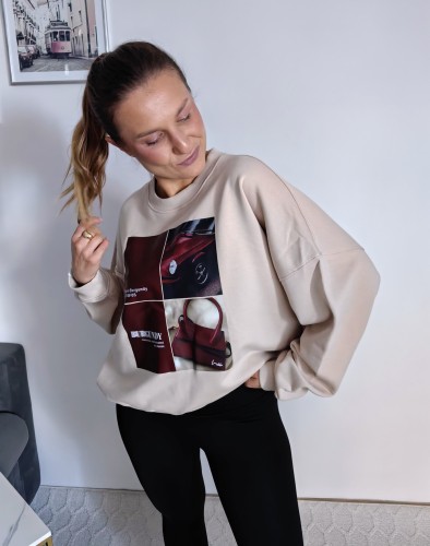 Bluza basic short beżowa z kolażem burgundy mood 95% bawełna